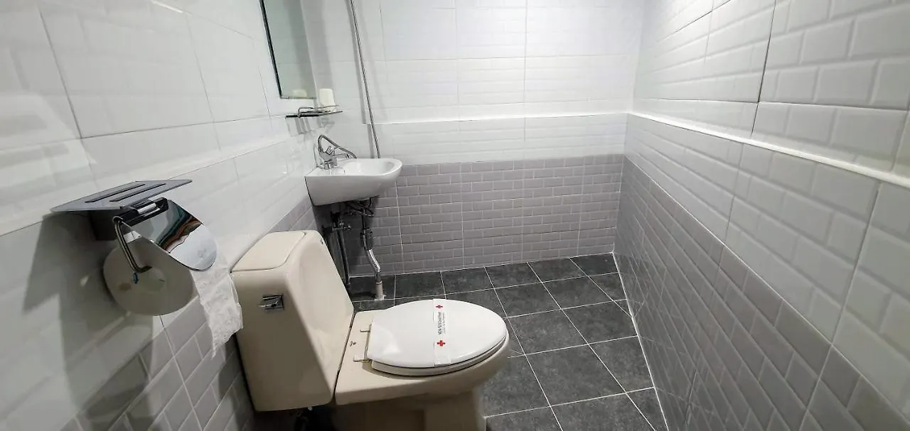 Guest house New Sun Guesthouse Myeongdong Seoul